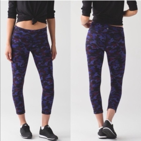 Lululemon Wunder Under Crop (Hi-Rise) Purple Camo Size 10 - Picture 1 of 10